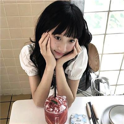八面玲珑的申小姐 封面
